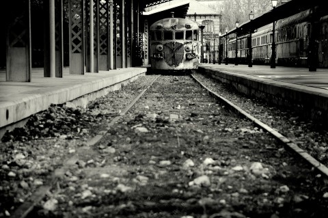 Foto en B&N de Tren Abandonado